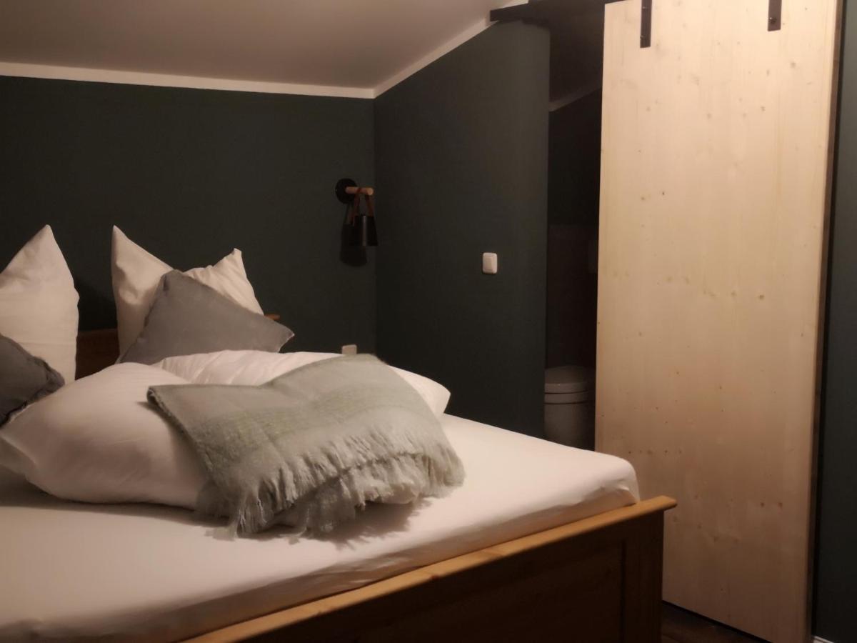 Ferienwohnungen Haus Almrausch mit Brötchenservice Bichlbach Exterior foto